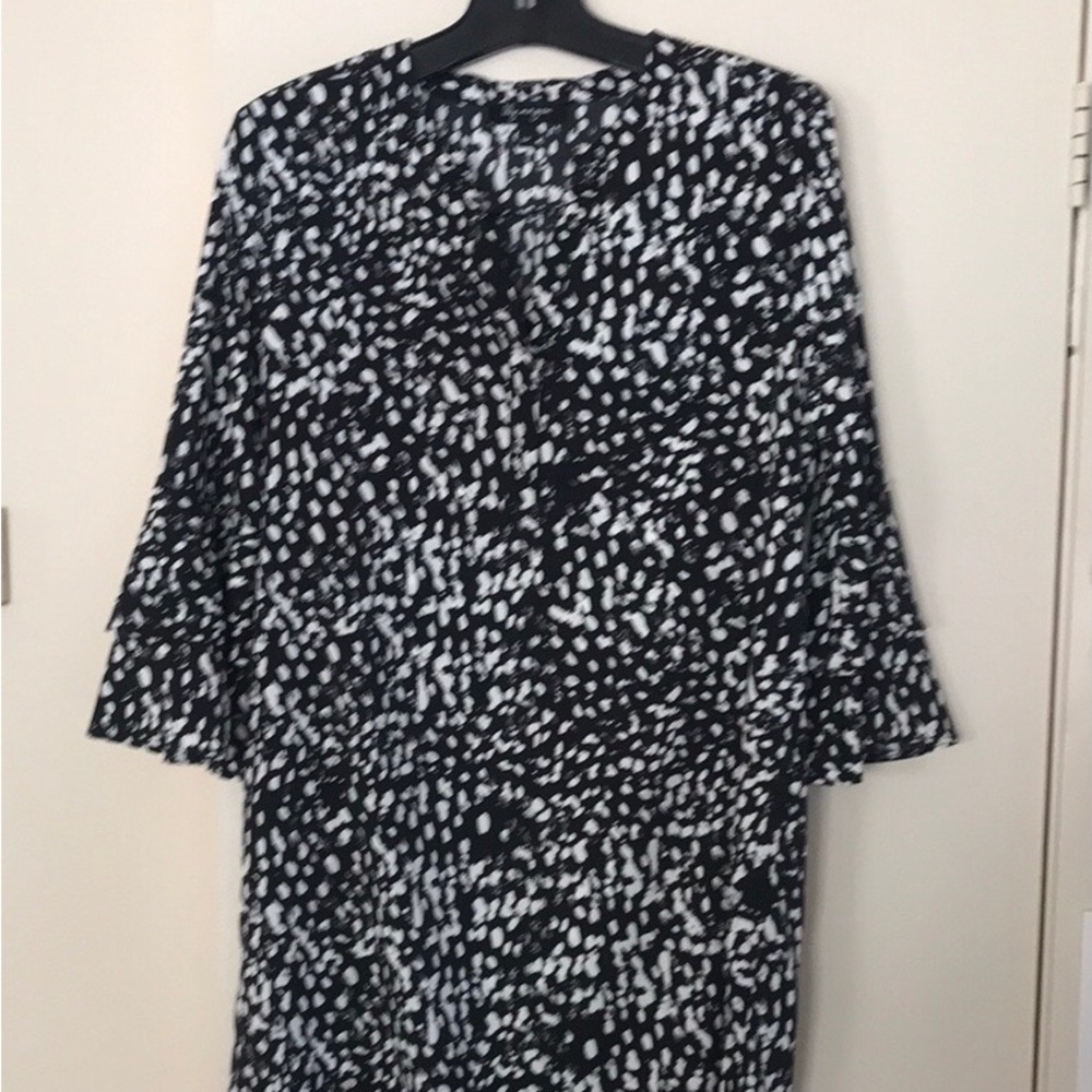 Stylish Black and White Patterned Dress